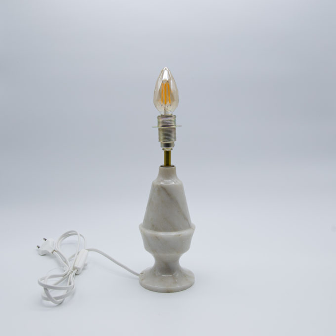 nagumuiste retro vintage kodusisustus valgusti lamp lambid laualamp marmor