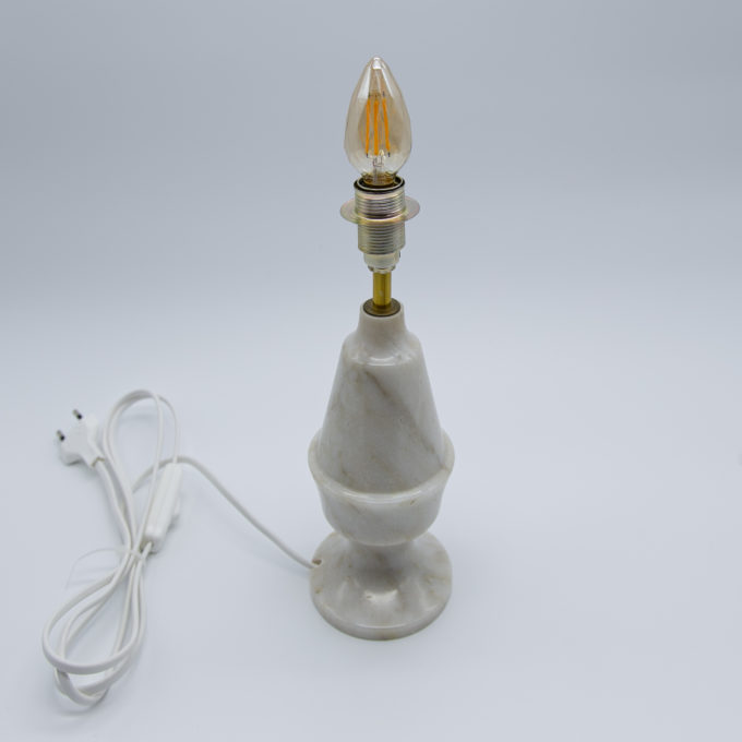 nagumuiste retro vintage kodusisustus valgusti lamp lambid laualamp marmor