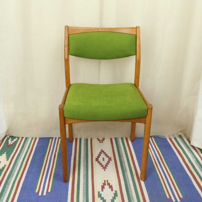 nagumuiste retro vintage mööbel taaskasutus tamm puidust toolid tool