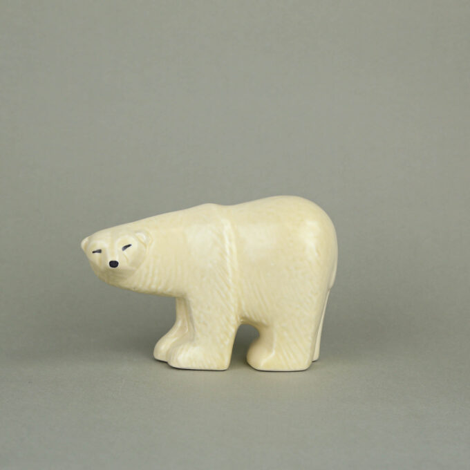 nagumuiste retro vintage kodusisustus kuju Lisa Larson jääkaru Nordic Zoo